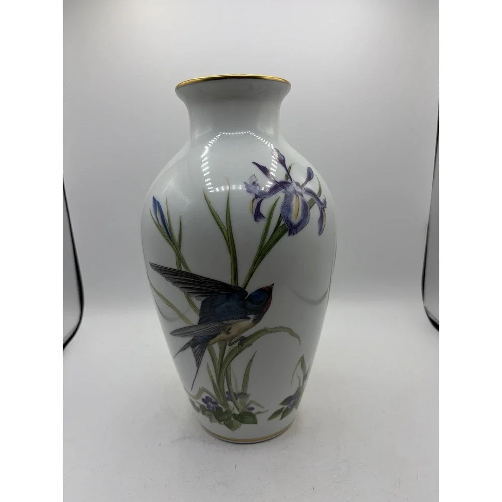 Franklin Porcelain Meadowland Bird Vase Basil Ede Limited Edition 11.5